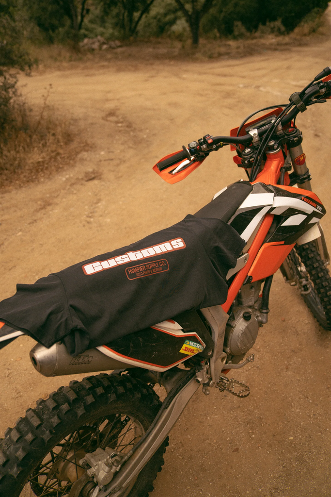 Camiseta Customs - Humpier