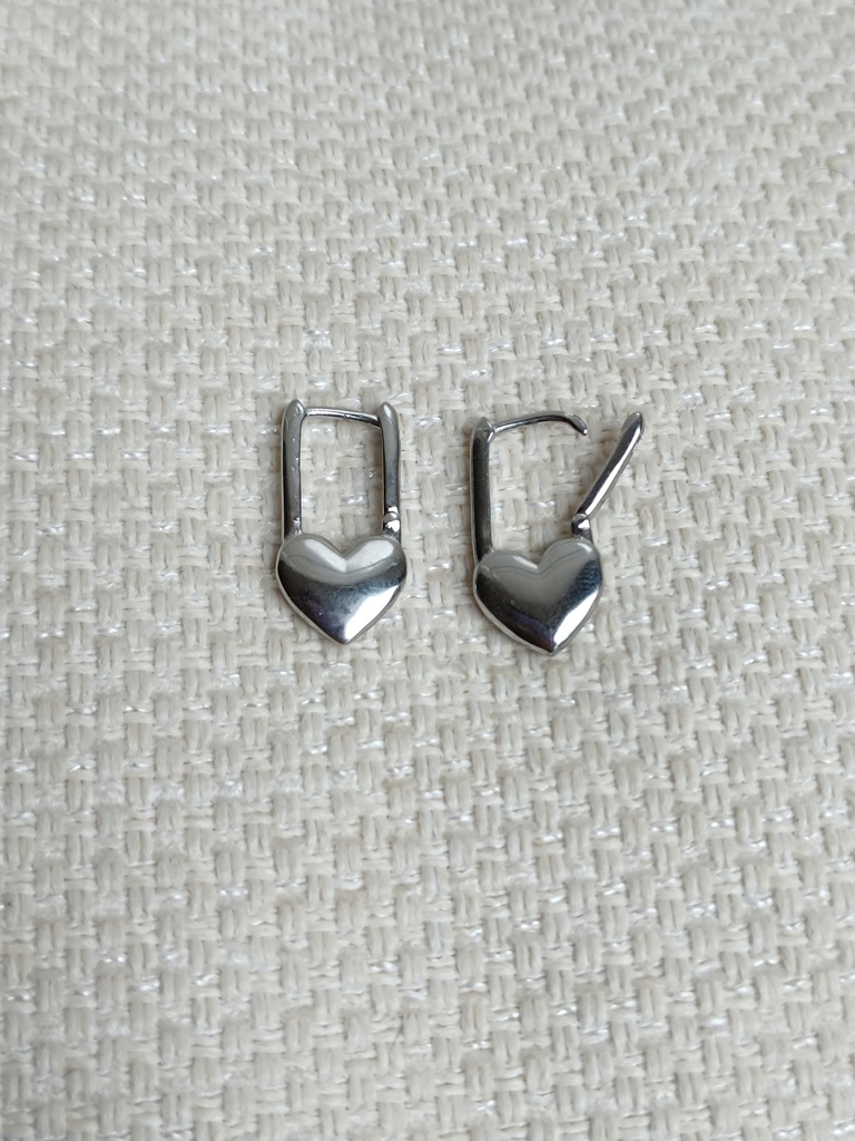 Aros Clip Corazón Plateado