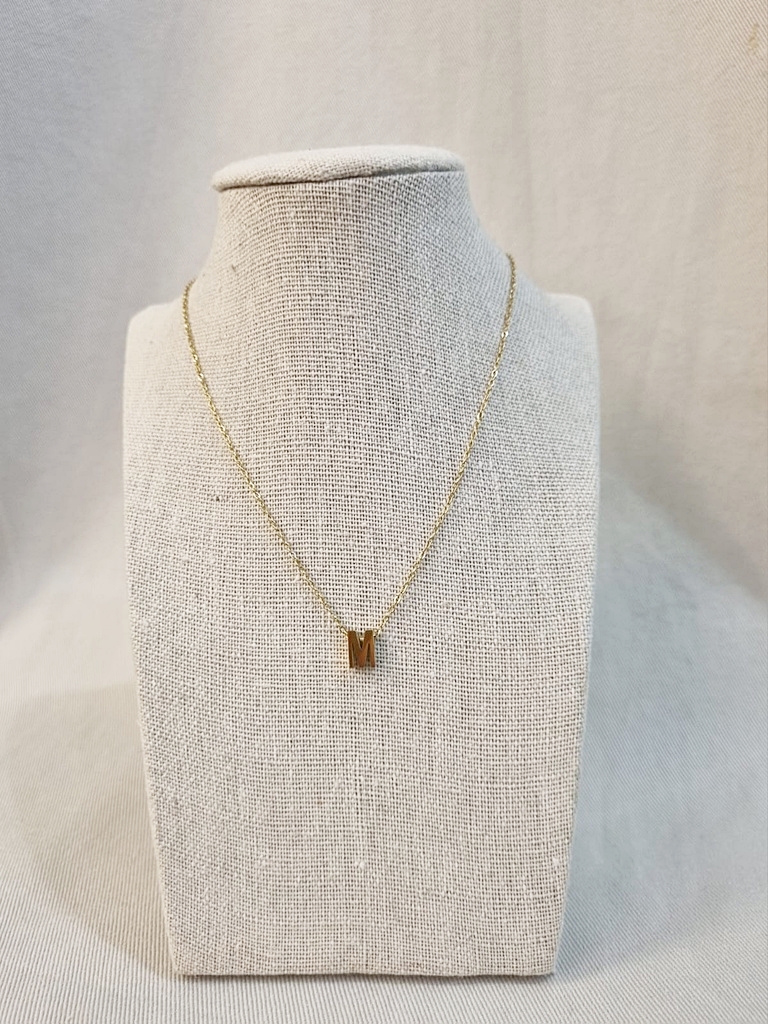 Collar Inicial Dorada Gruesa Letra "M"