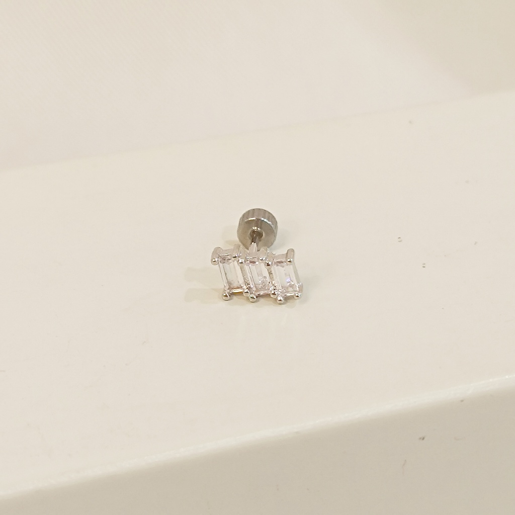 Pendiente Triple Cristal Rectangular Plateado (Rosca)