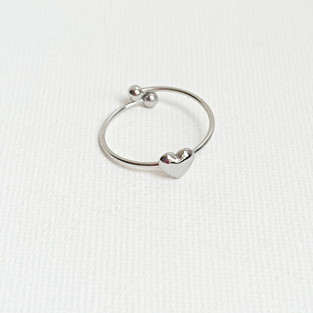 Anillo Fino Corazón Plateado