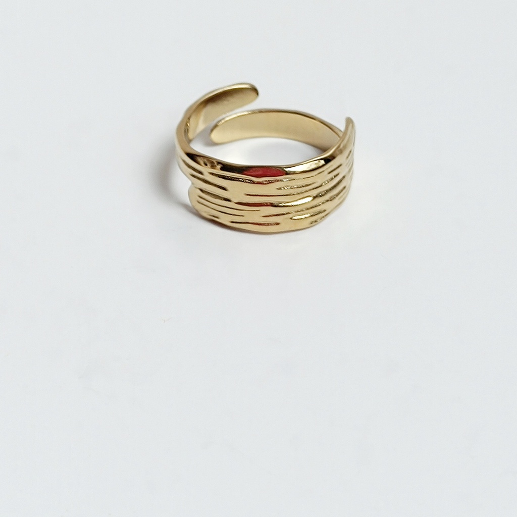 Anillo Relieve Dorado