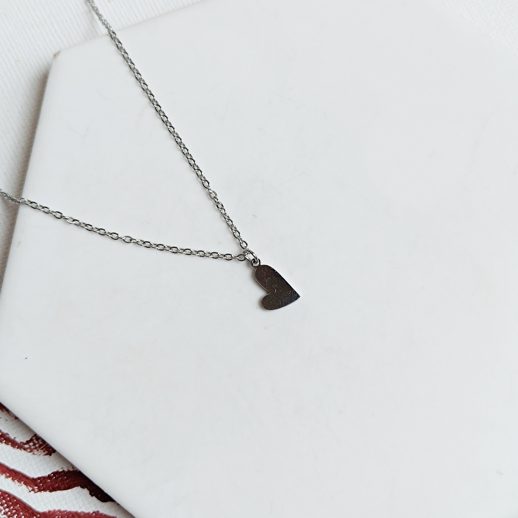 Collar Charm Corazón Plateado