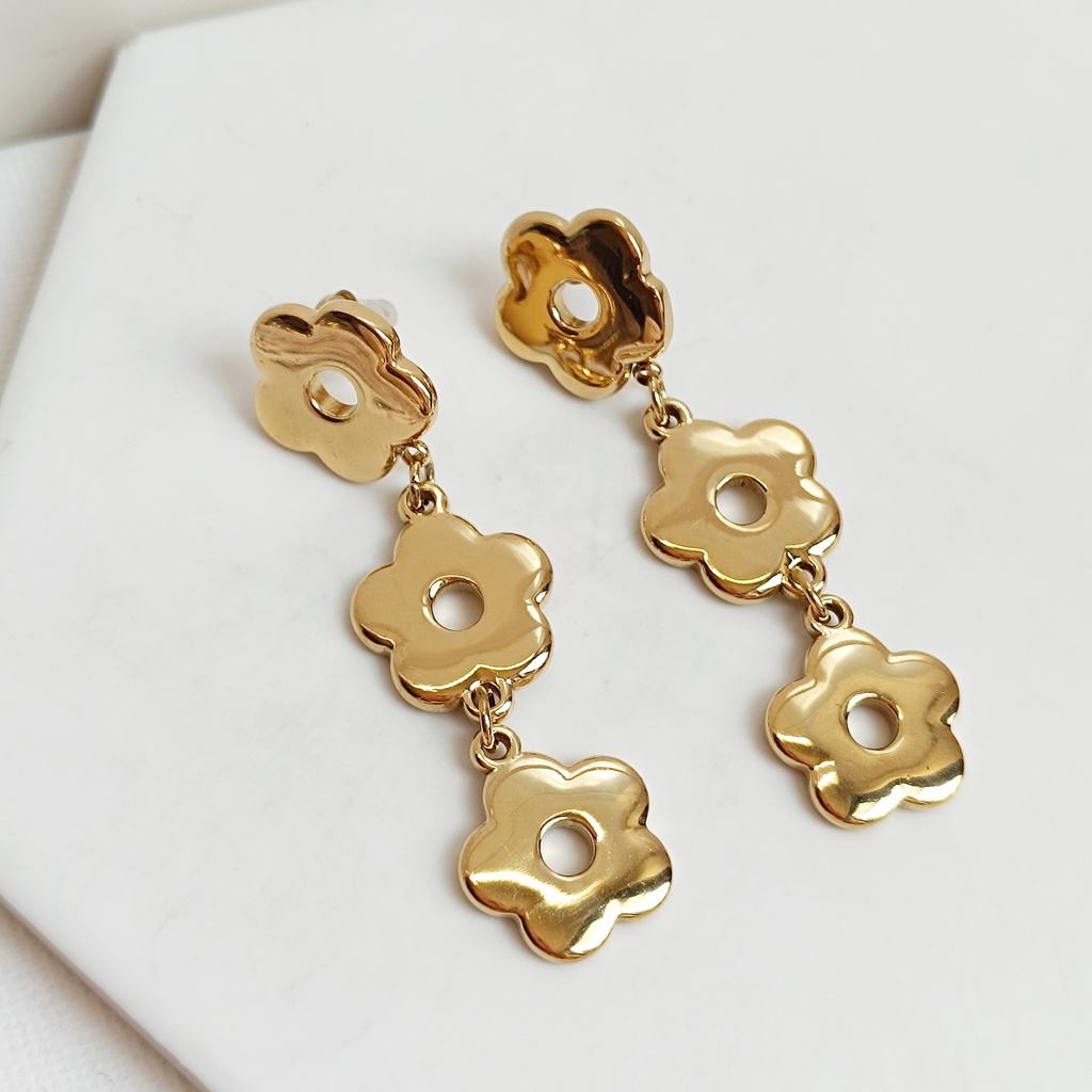 Pendientes Triple Flores Dorado