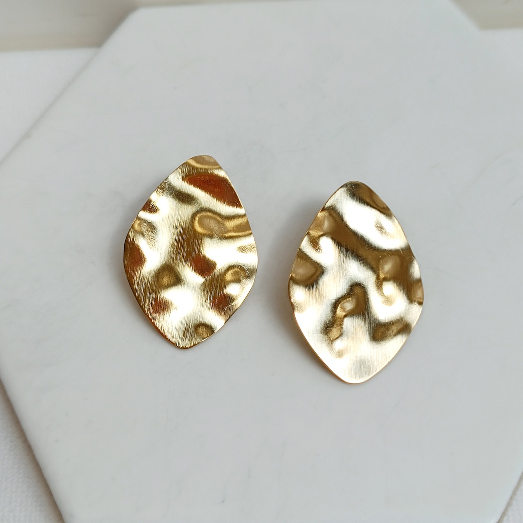 Pendientes Efecto Chapado Dorado