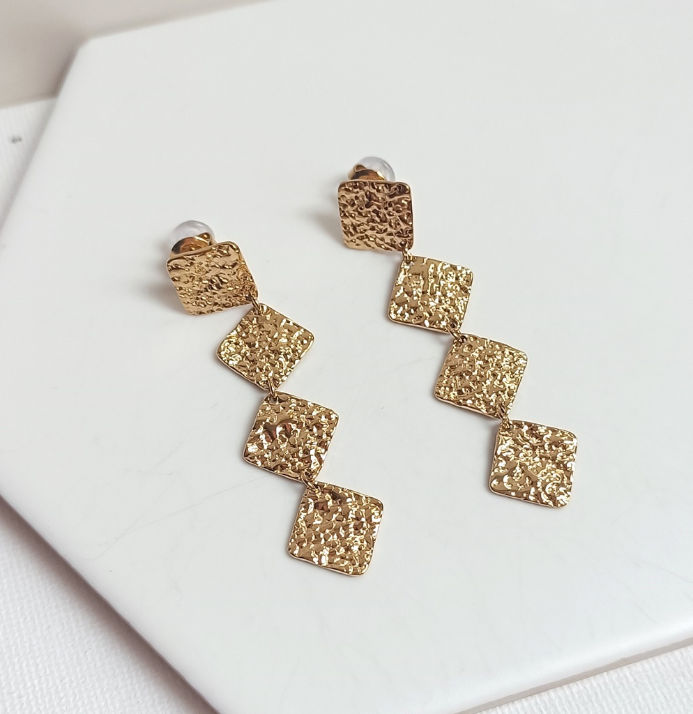 Pendientes Textura Cuatro Cuadrados Dorado