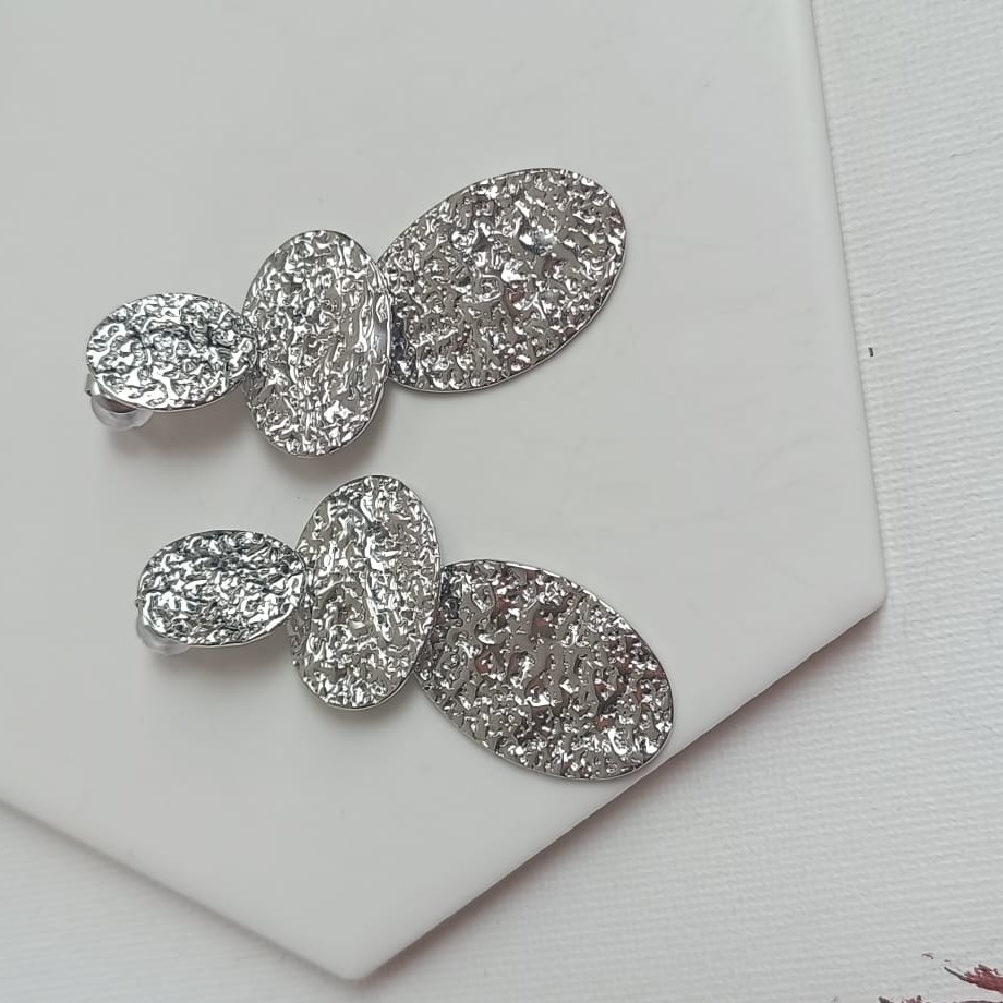 Pendientes Textura Tres Óvalos Plateado