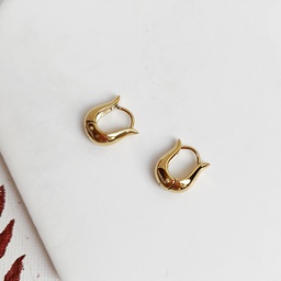 Aros Mini Forma Ovalada Acabado En Punta Dorado