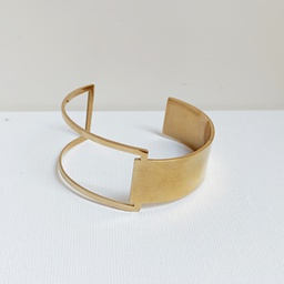 Brazalete Obertura Triangular Dorado