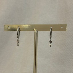 Arito Charm Llave Con Perla Plateado