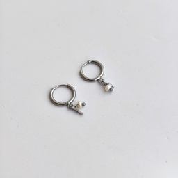 Arito Charm Rayo Con Perla Plateado